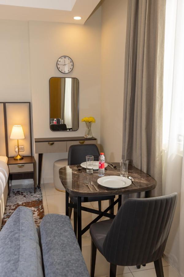 Platinum Coast Hotel Apartments Fujairah Exterior photo A room at the hotel